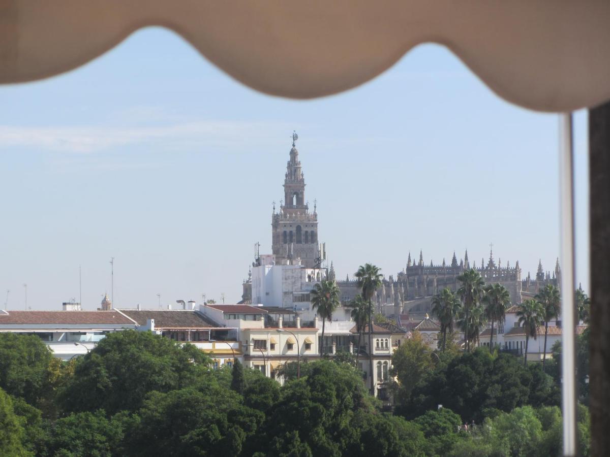 Trianabridgeviews Atico Con Vistas Al Puente De Triana Calle Castilla 38 Seville Luaran gambar
